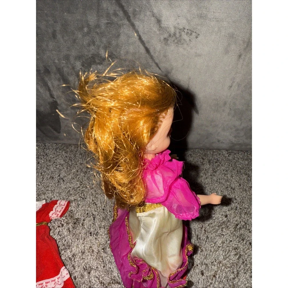 Vintage Takara Japan Jenny Fashion Doll Red Hair Painted‎ Eyes
